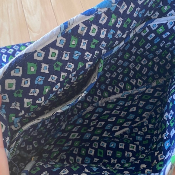 Vera Bradley Mediterranean White Messenger Bag Laptop Backpack Floral Shoulder - Picture 9 of 16